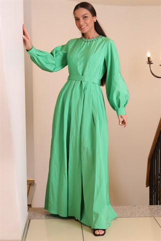 Yakası Taşlı Uzun Kadın Elbise 25028-2Y2