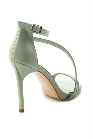 Kadın Klasik Yeşil  Topuklu Ayakkabı K01842005009-2Y2